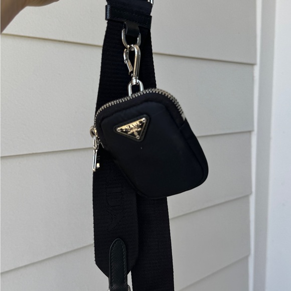 Prada Re-Edition 2005 Re-Nylon bag - Picture 7 of 10